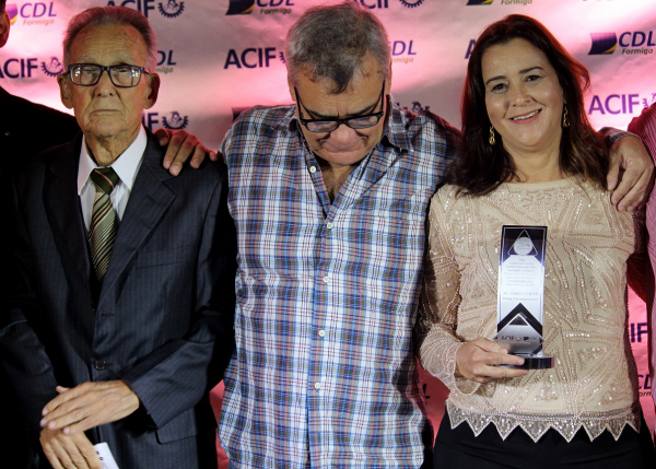 Estácio Vieira é o Homenageado do ano da 17ª Edição do Prêmio Mérito Lojista &amp; Empresarial.