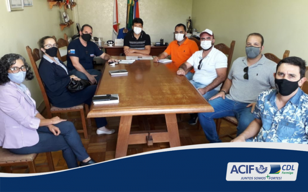 ACIF CDL se reúne com proprietários de bares e representantes da administração publica.