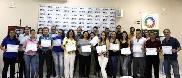 Associados da ACIF/CDL participam de “Curso Comunicação e Oratória”